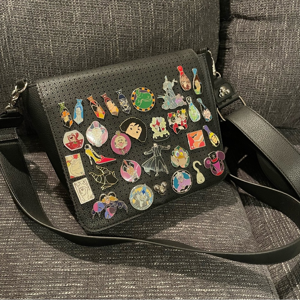 Disney Pins Crossbody bag